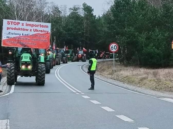 Utrudnienia na drogach powiatu strzelecko-drezdeneckiego w związku z protestem rolników