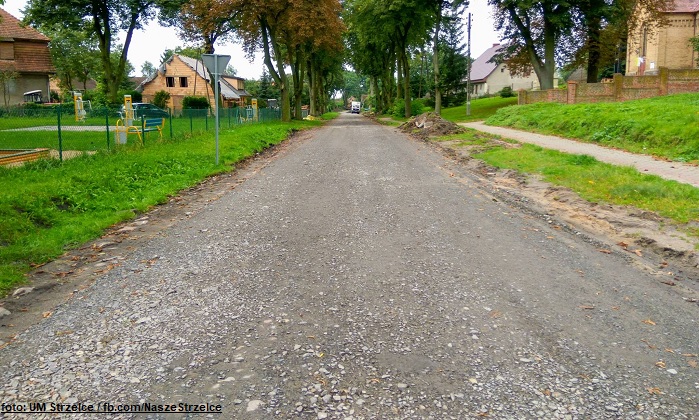 W Gardzku powstaje 600 metrów drogi, które kosztuje blisko pół miliona