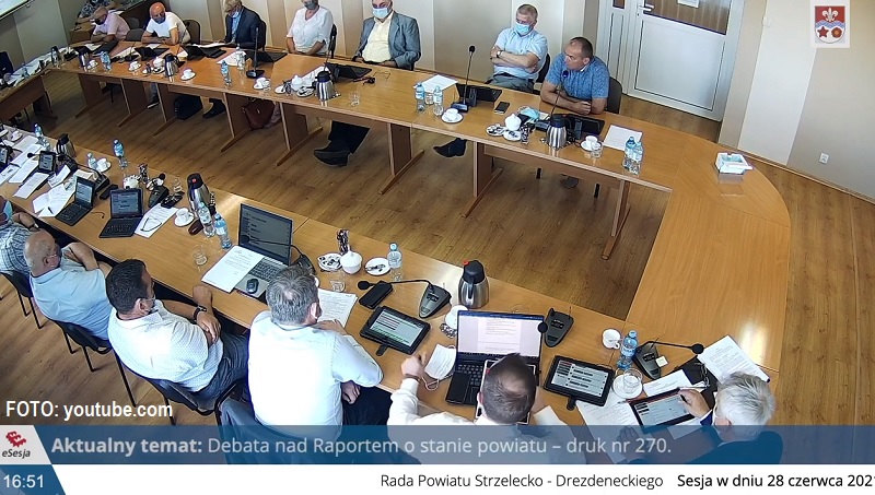 Burzliwa dyskusja podczas sesji Rady Powiatu Strzelecko-Drezdeneckiego "...o tym już się głośno mówi w Strzelcach Kraj."